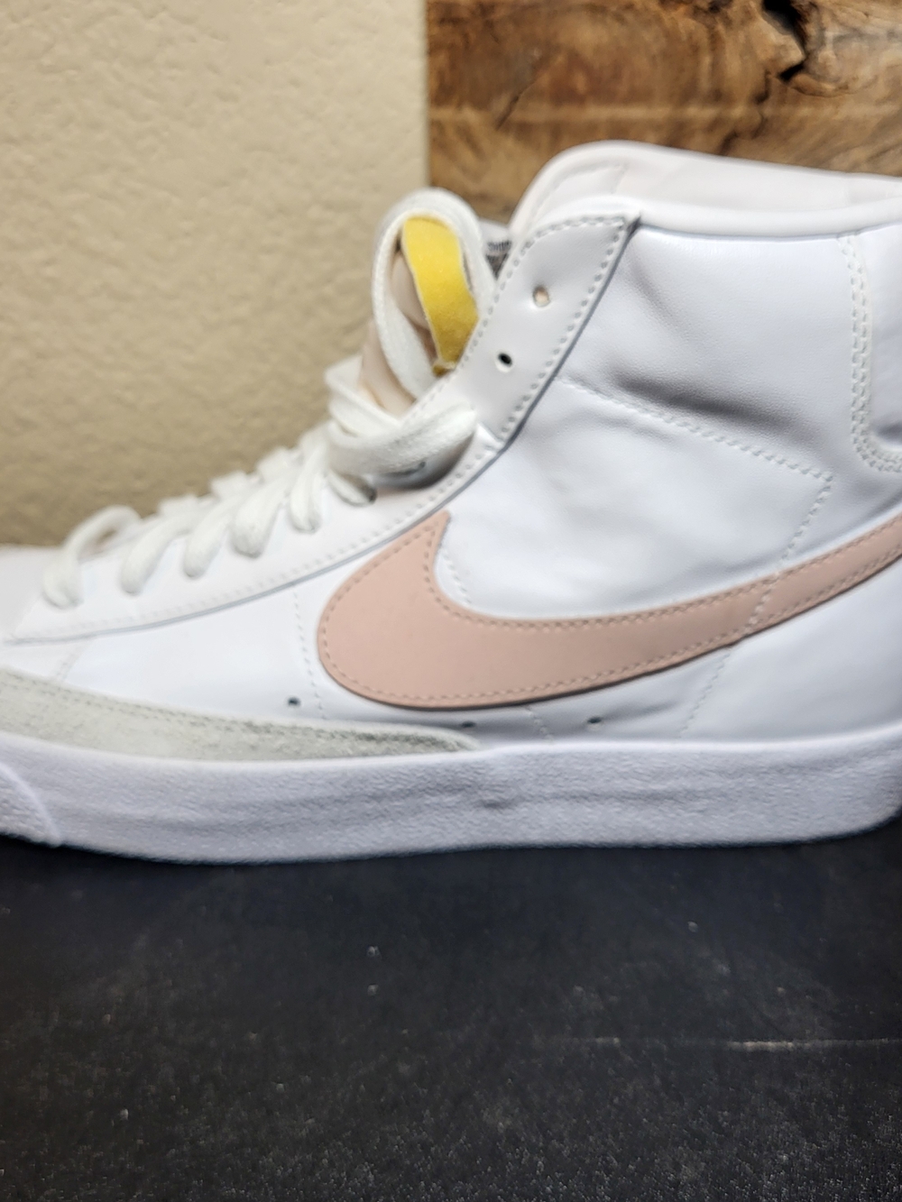 *NEW* Nike Women's Blazer '77 Vintage Mid White Pink Women’s Size 10 Men's 8.5